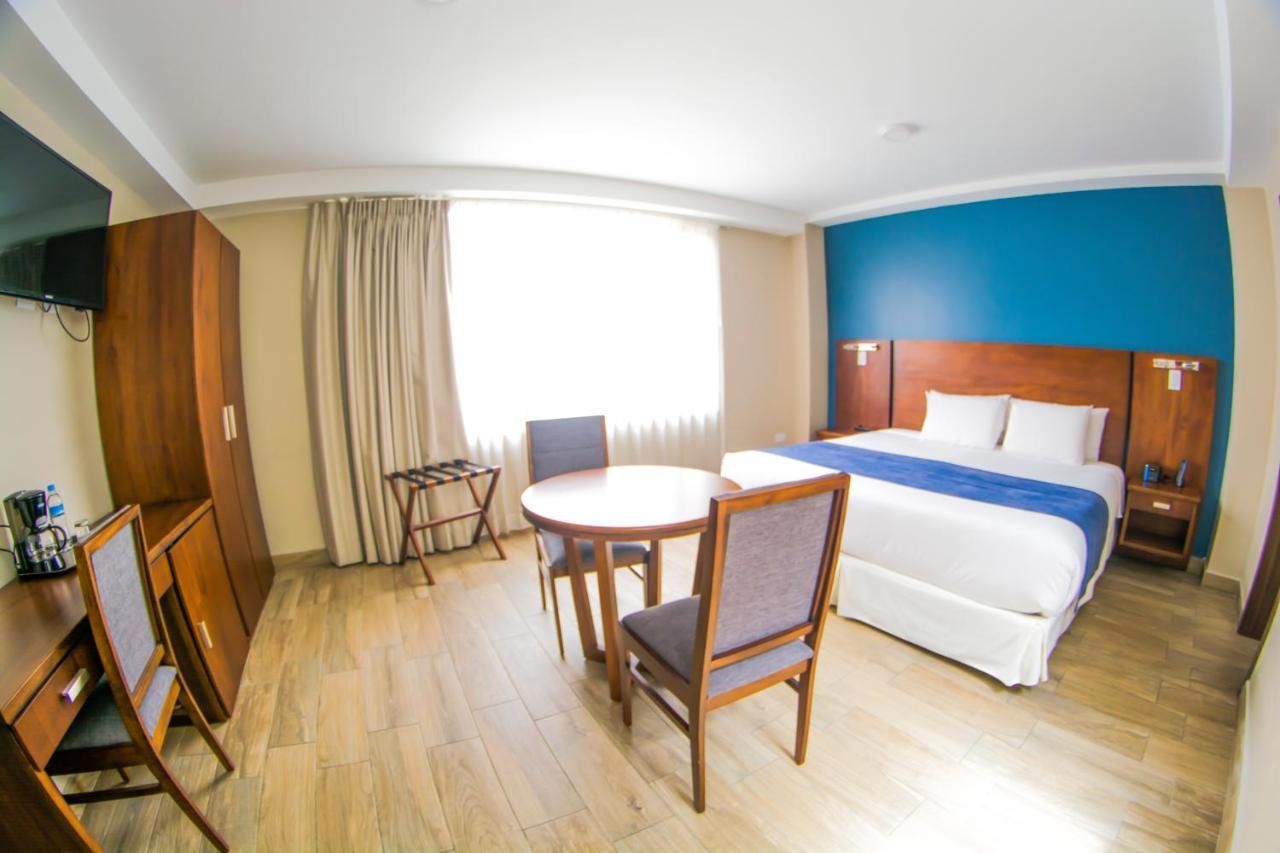 Hotel San Agustin Plaza Latacunga Exteriör bild