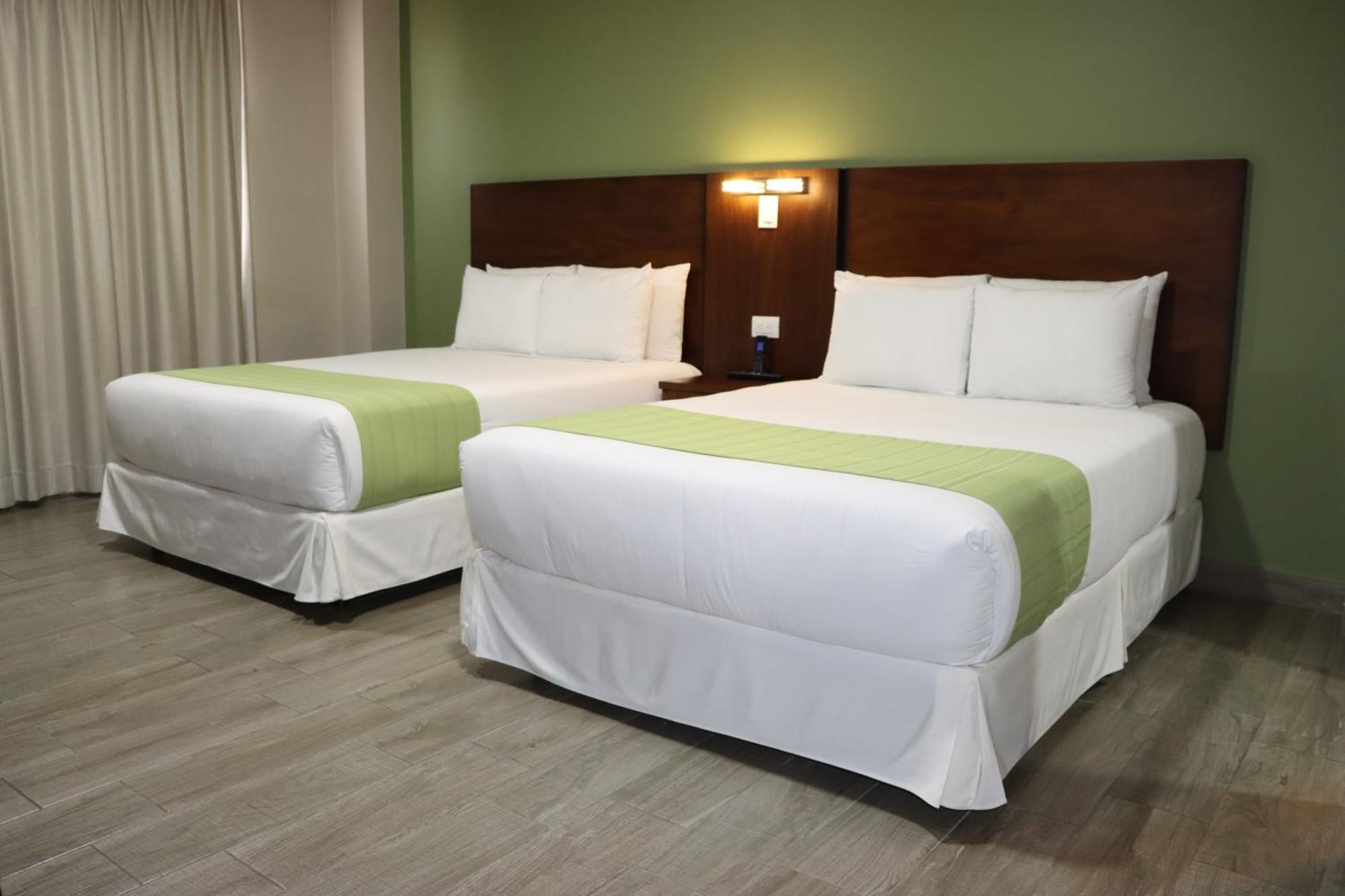Hotel San Agustin Plaza Latacunga Exteriör bild