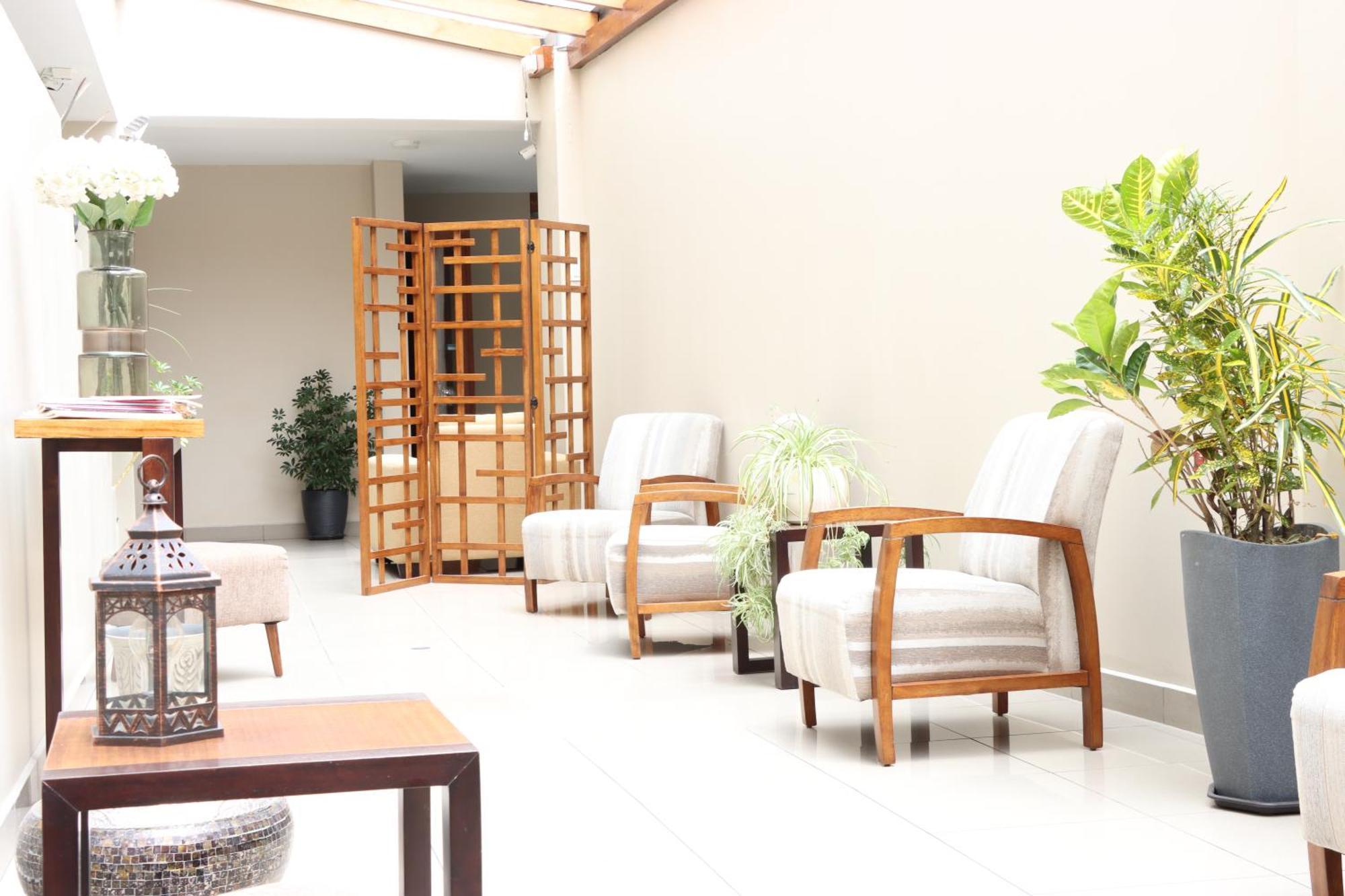 Hotel San Agustin Plaza Latacunga Exteriör bild
