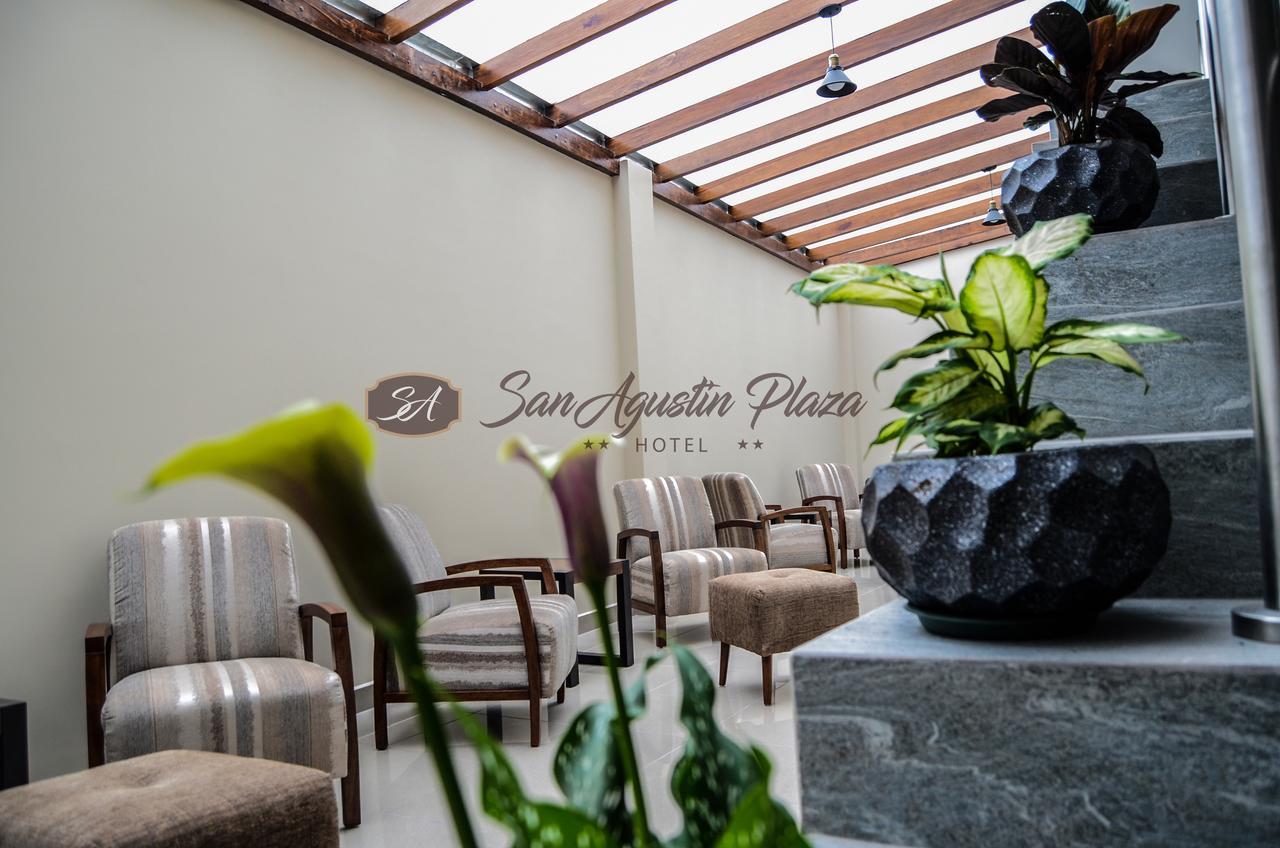 Hotel San Agustin Plaza Latacunga Exteriör bild
